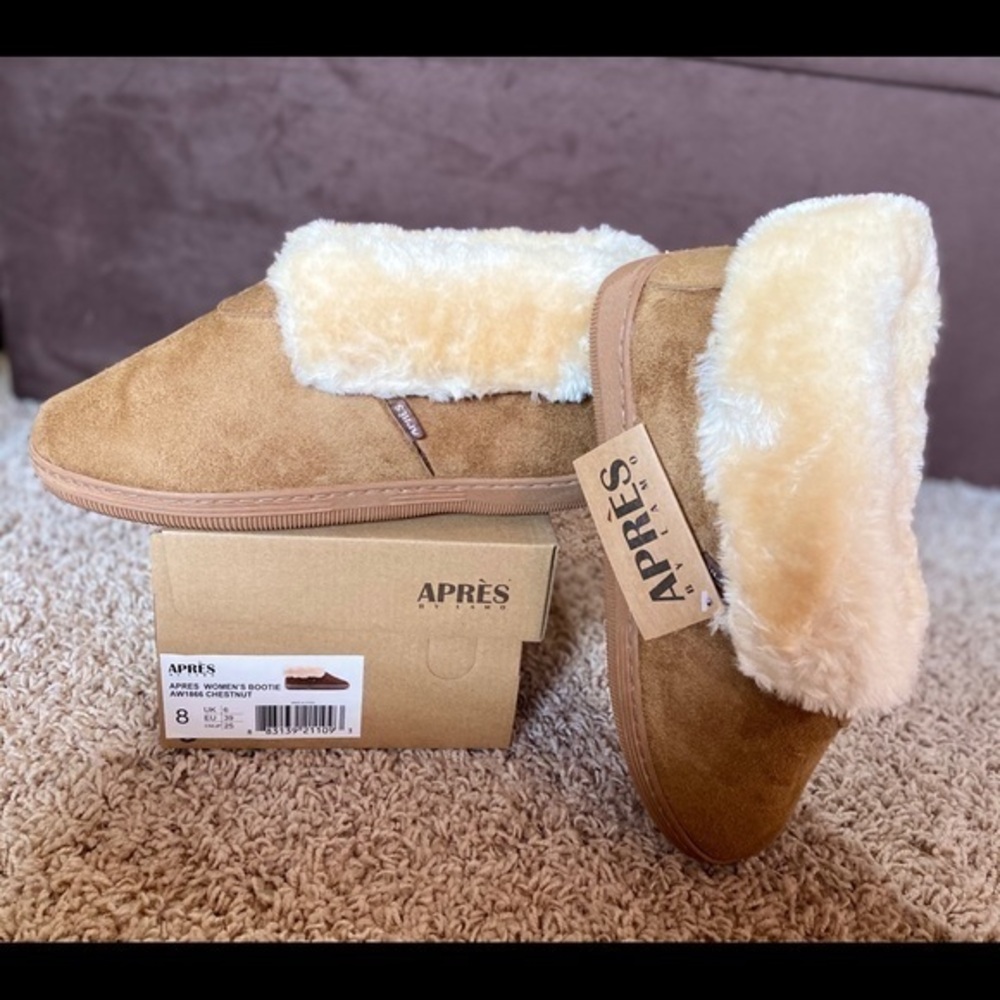 NIB-Lamo Chestnut Faux-Fur Trim Ankle Boots